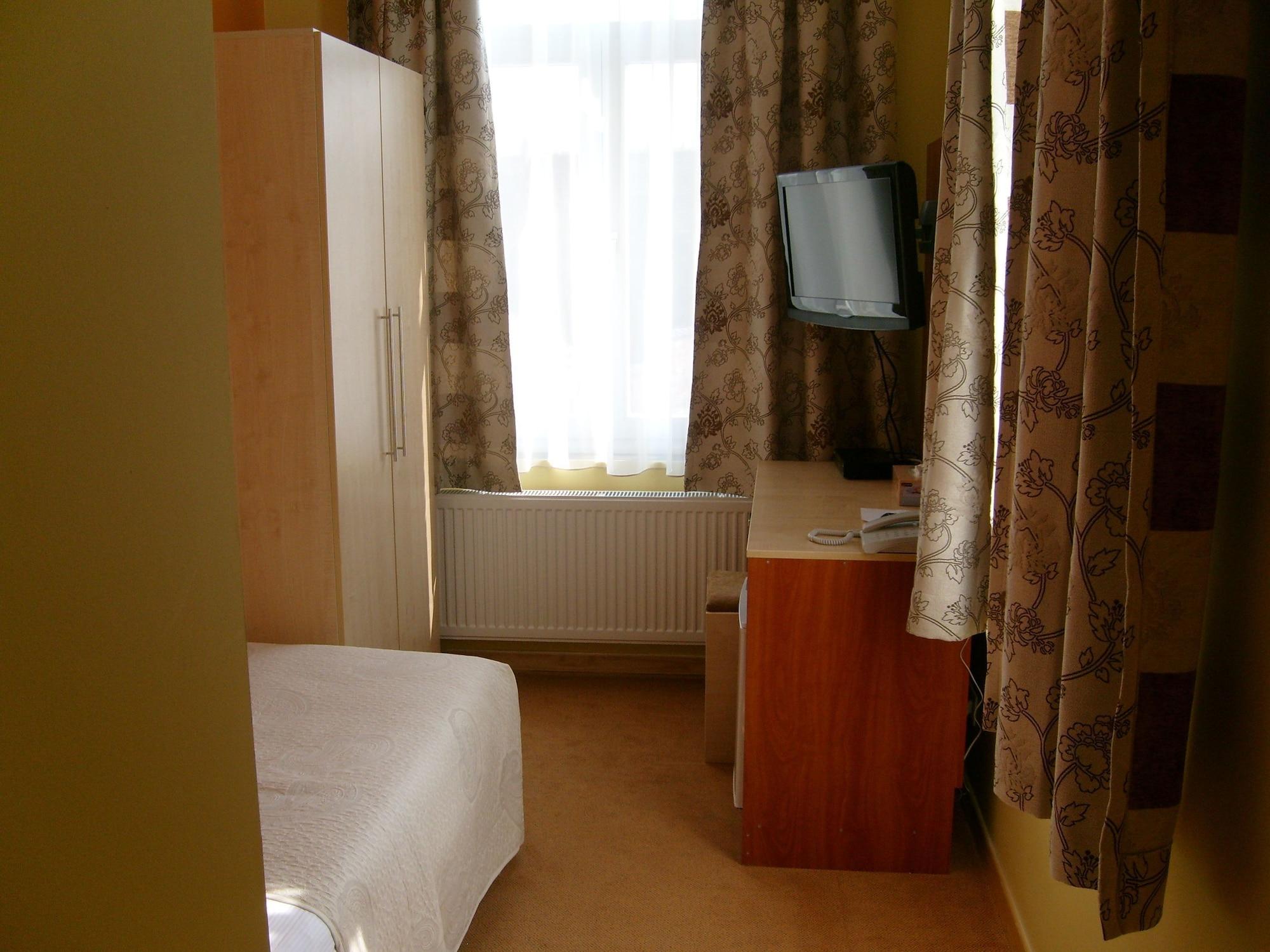 Hotel Prestige