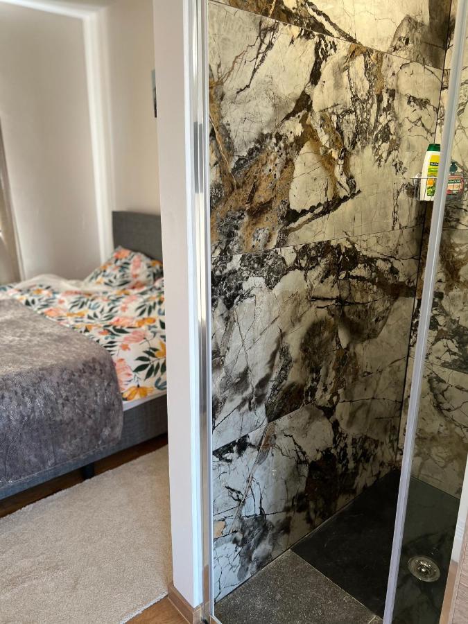 Cosy With Canal View Appartement Bruxelles