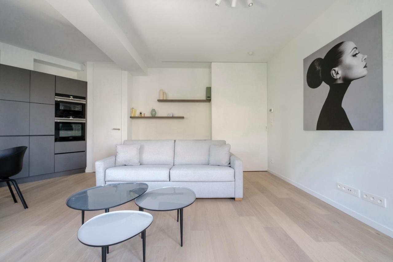1 Bedroom With Balcony Avenue Louise Lejlighed Bruxelles