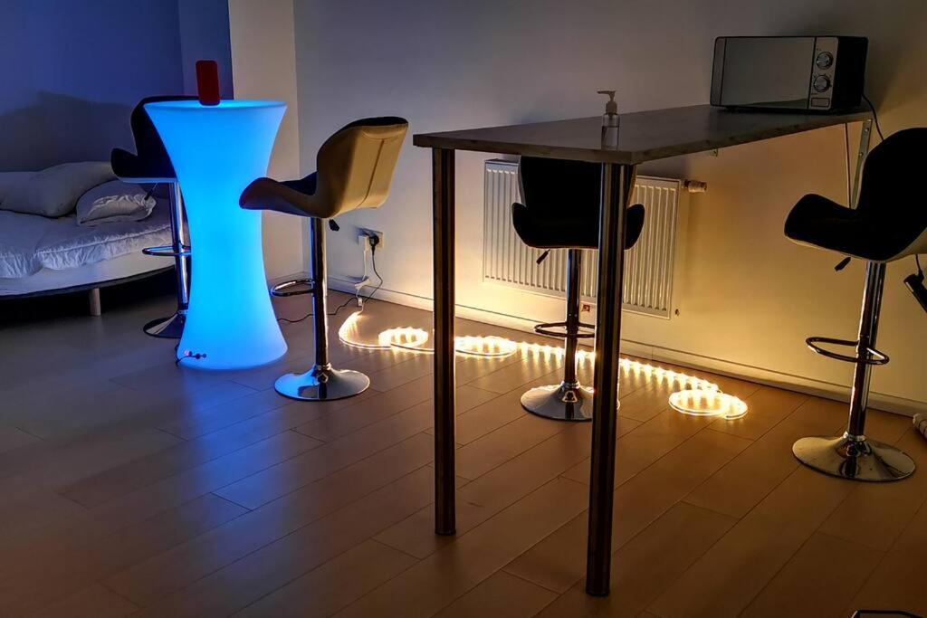 Appartement Studio Entier Moderne Et Avec Terrasse