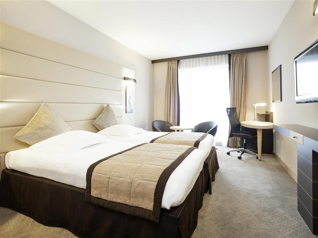 Hotel Novotel Centre Midi 4*