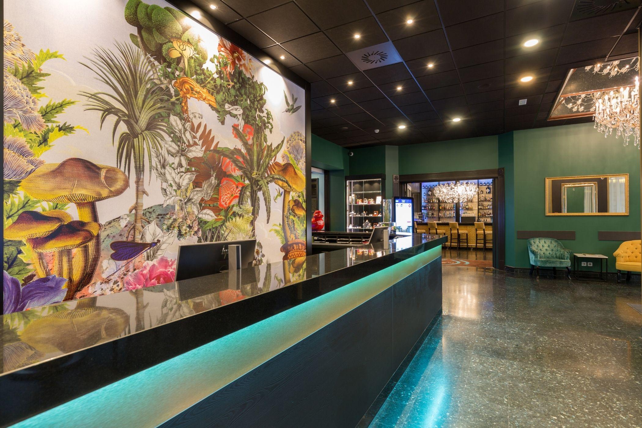 Hotel Thon Bristol Stephanie 4*