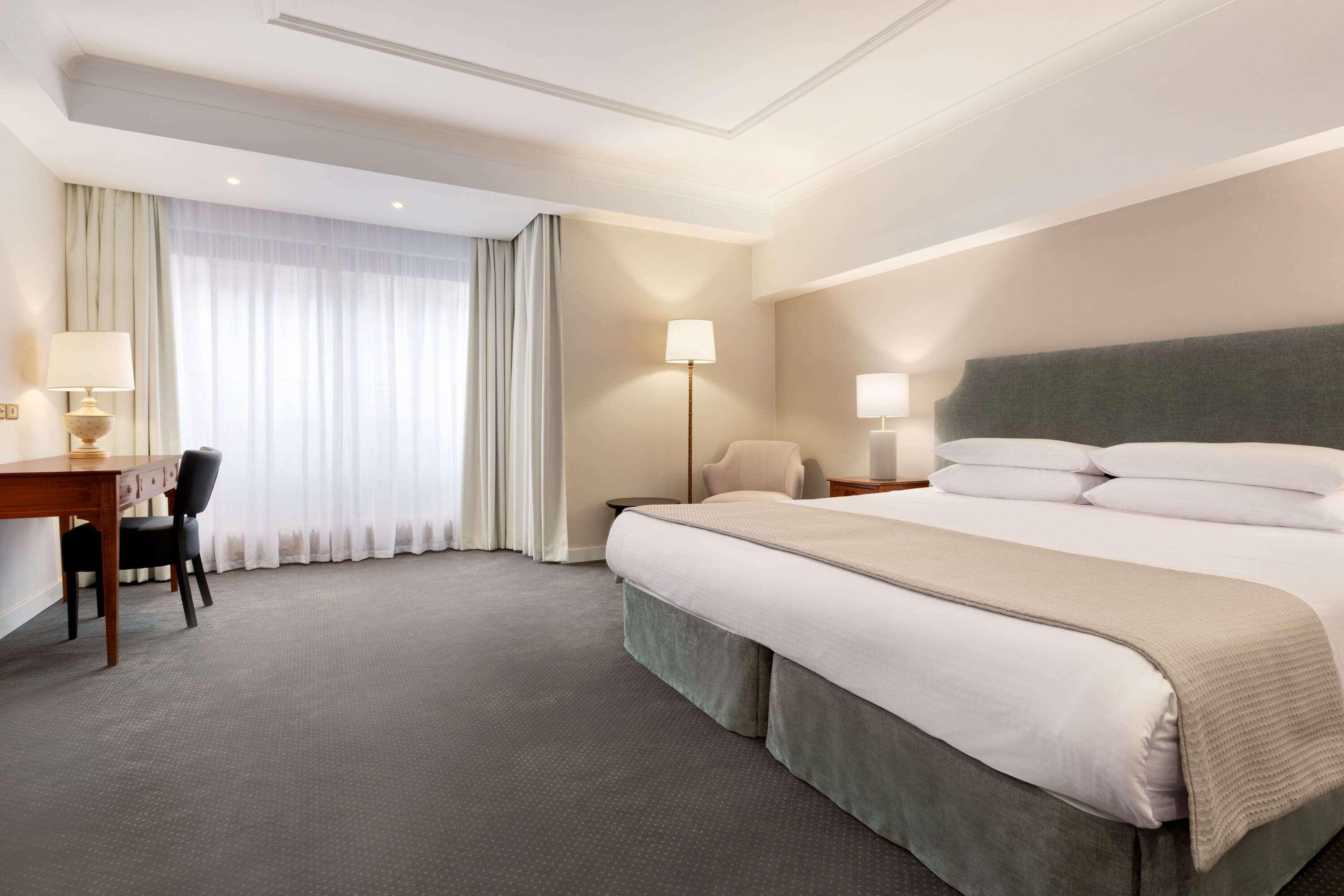 Avenue Louise Trademark Collection By Wyndham