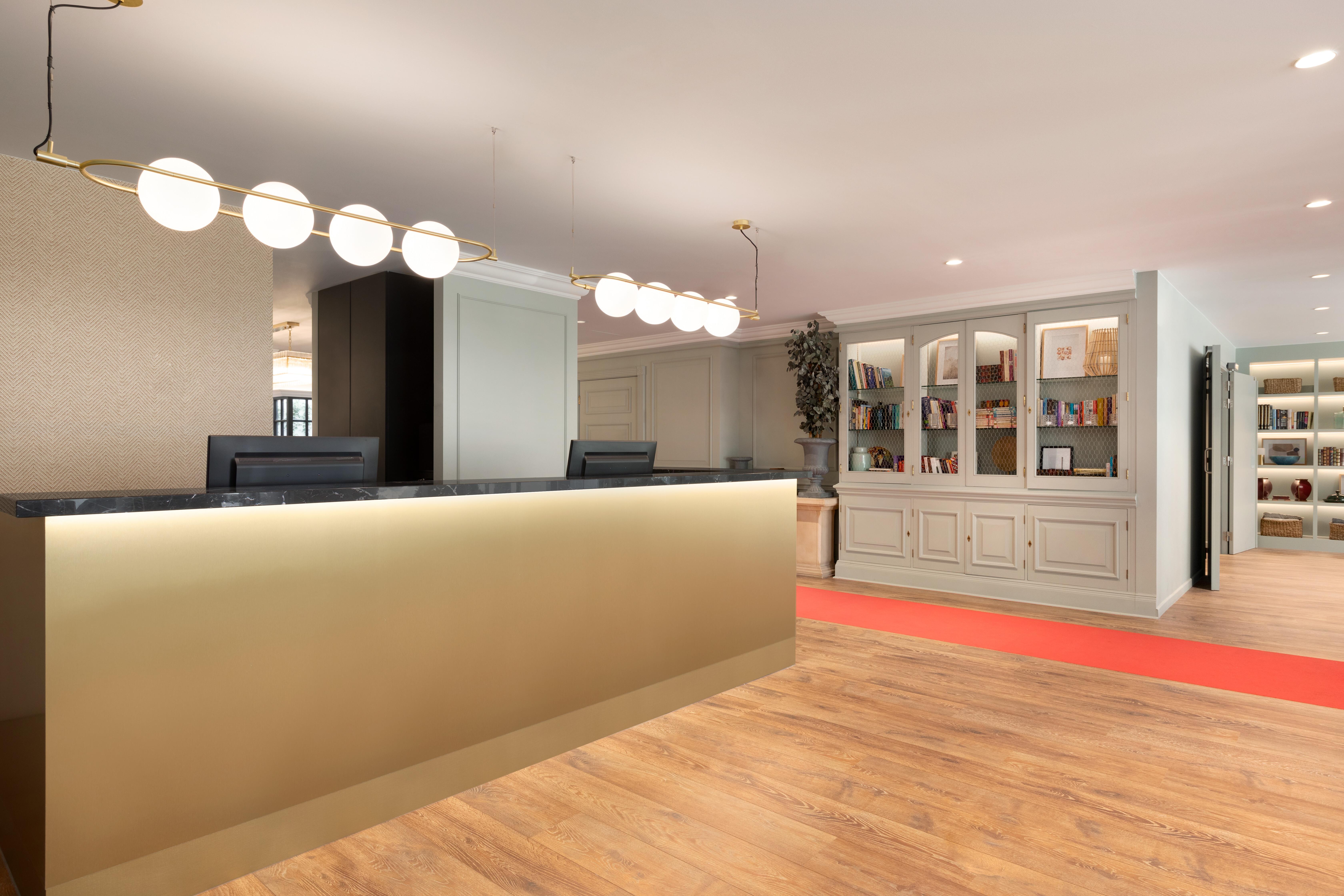 Avenue Louise Trademark Collection By Wyndham Brussel