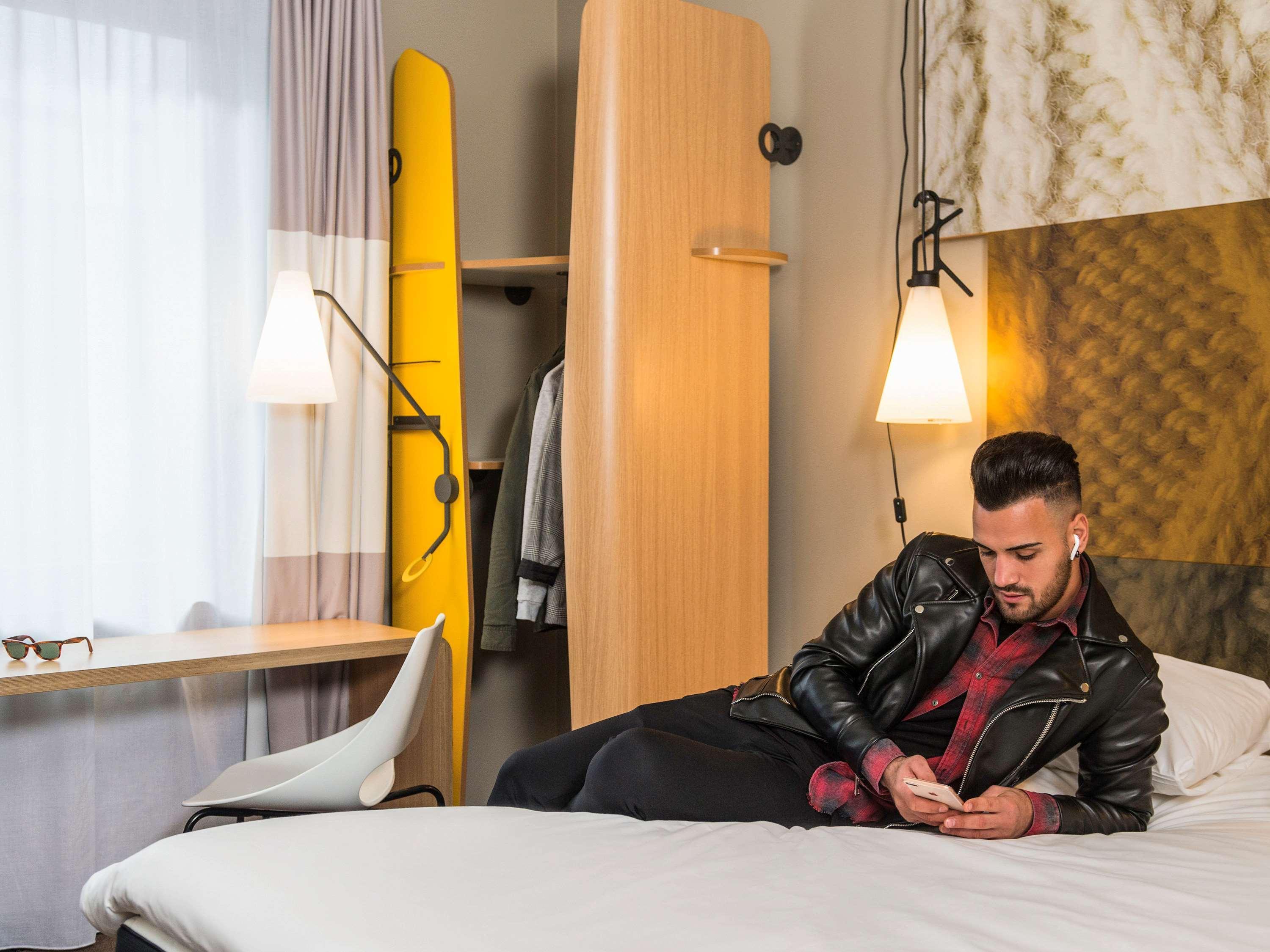 Hotel Ibis Centre Gare Du Midi
