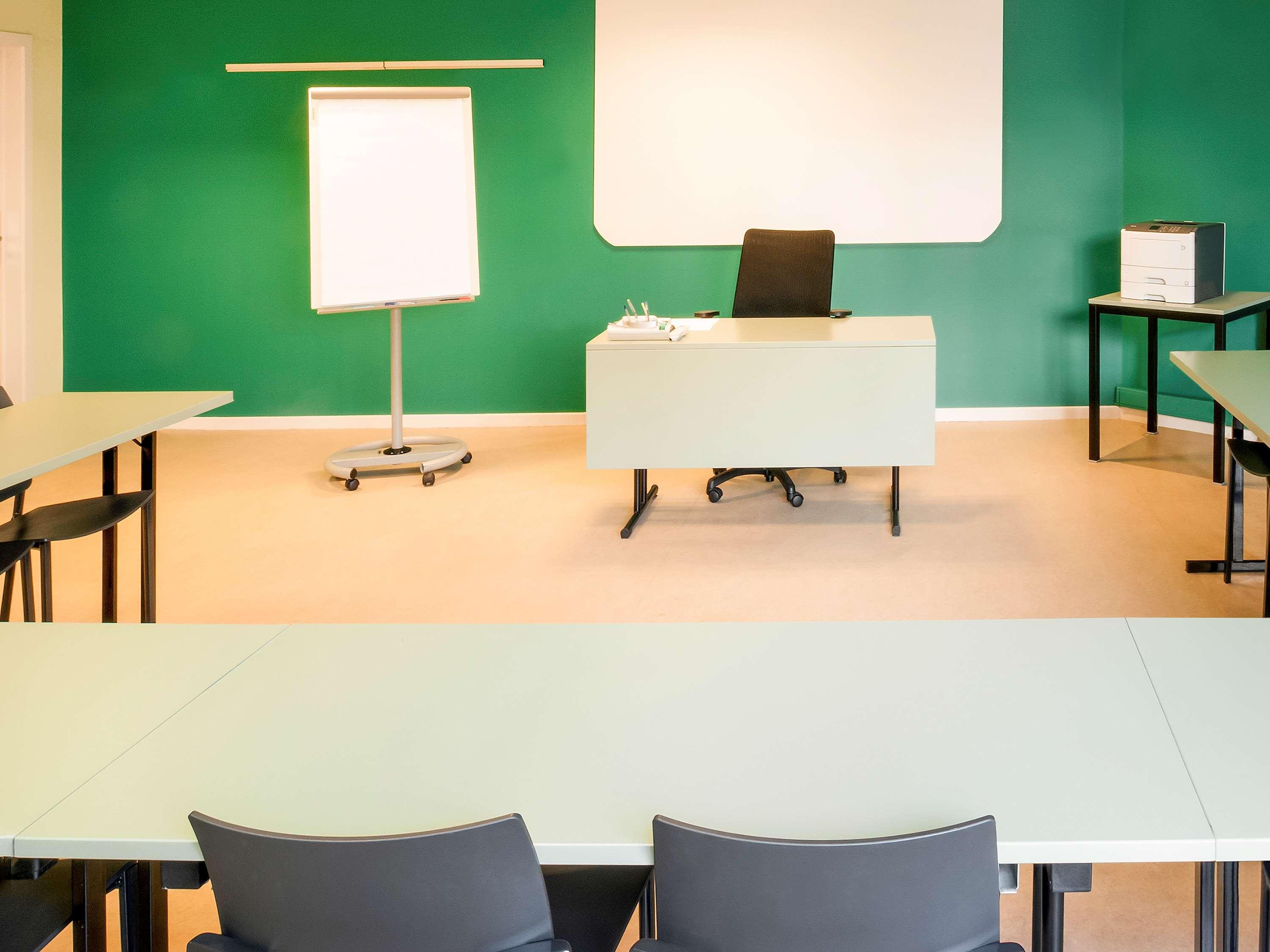 Ibis Centre Gare Du Midi 3* Brussels