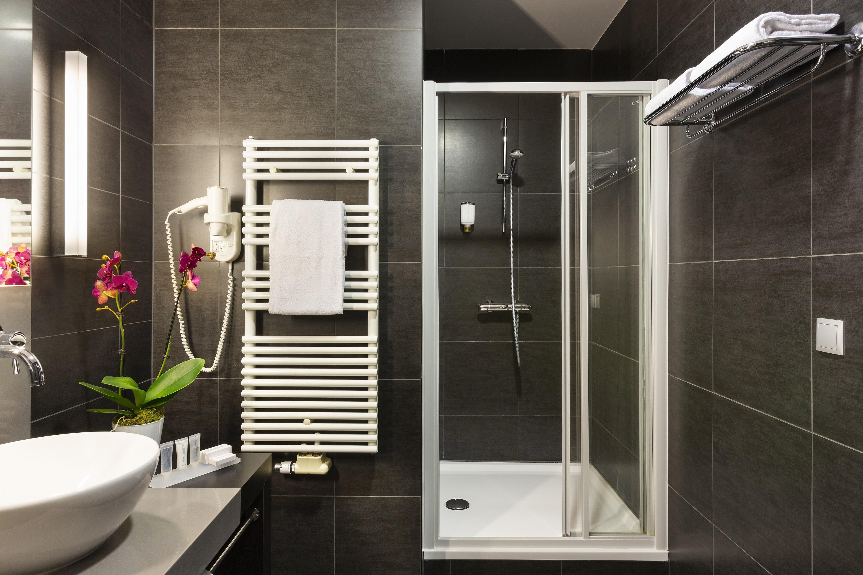 Brussels East Hotel 4*