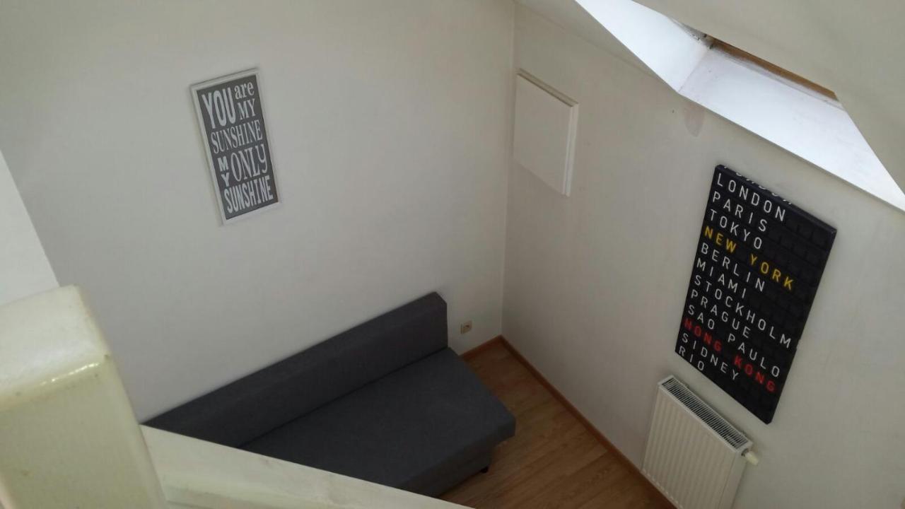 Duplex Sleeps 4 Brussel