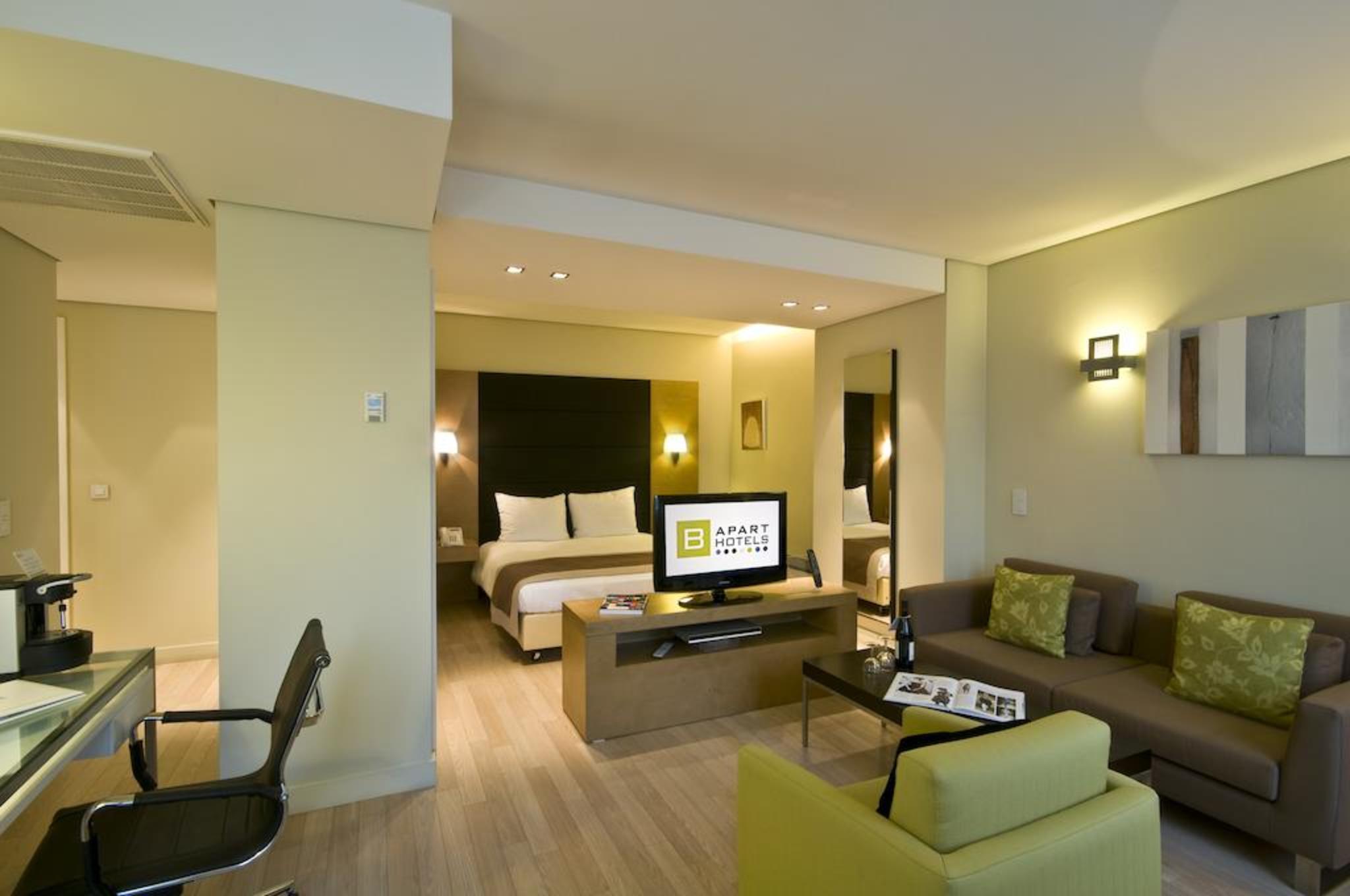 B-aparthotel Montgomery 4*