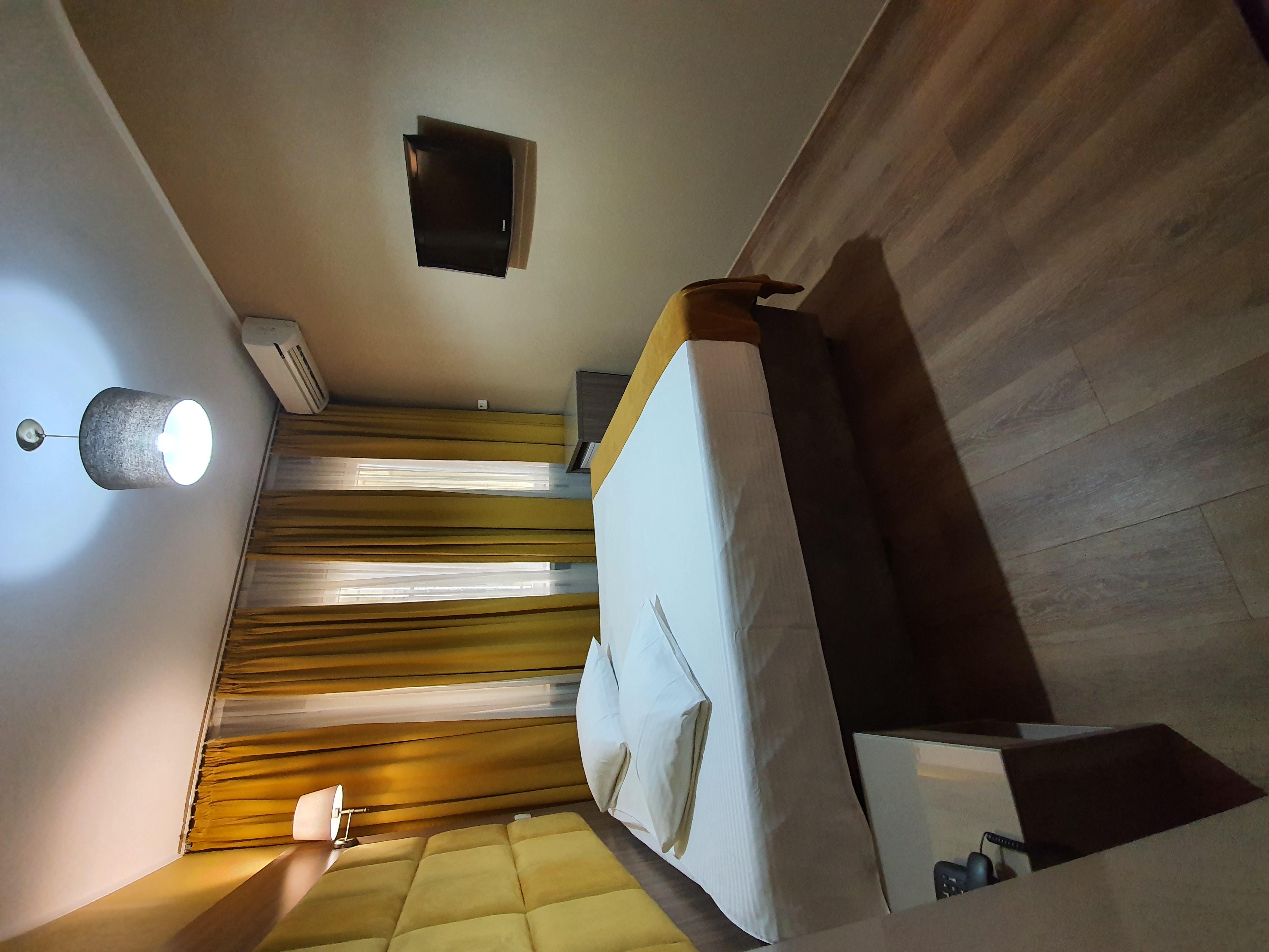Midi-zuid Hotel 3*