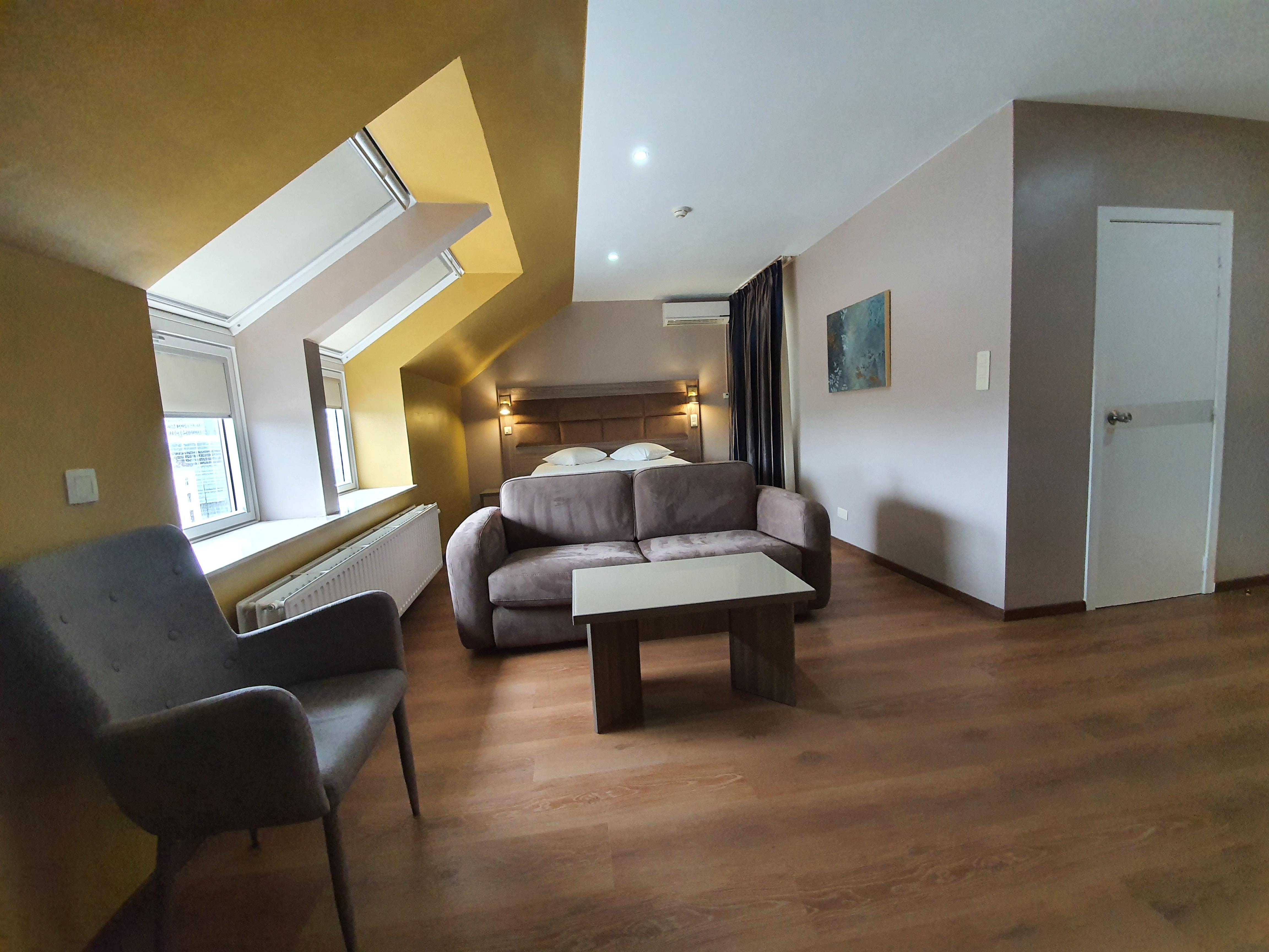 Hotel Midi-zuid 3*
