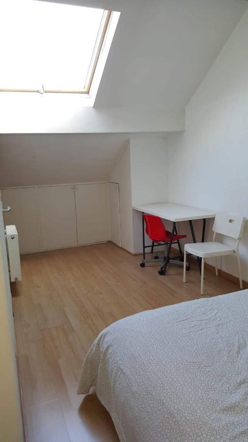 Duplex Sleeps 4 * Brussel