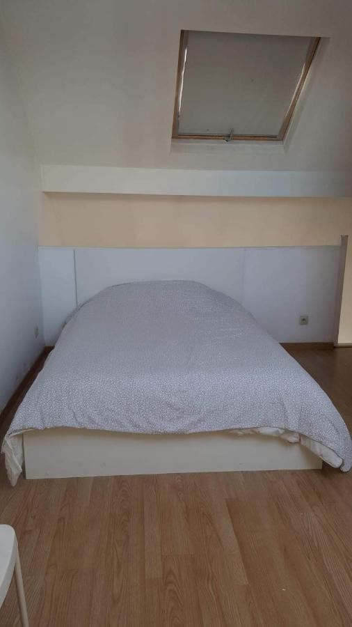Duplex Sleeps 4 *