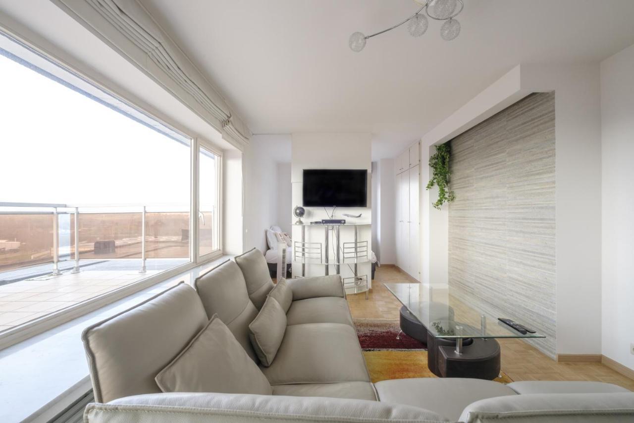With Big Terrace Appartement
