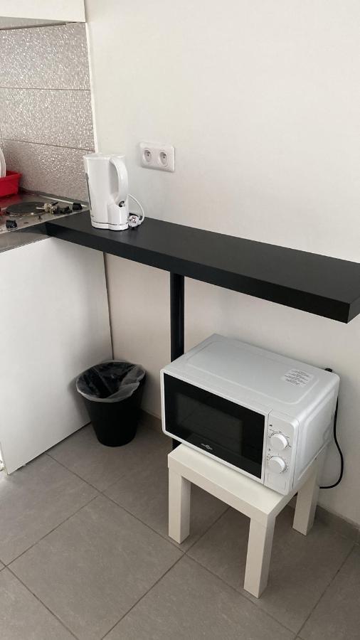 Centre Constitution Apartment *