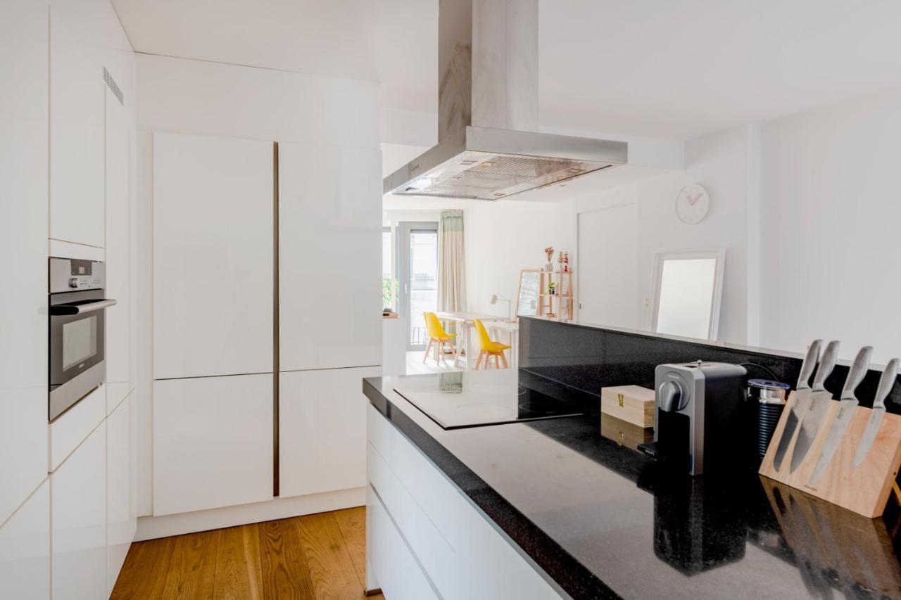 Defacqz Modern Apartment