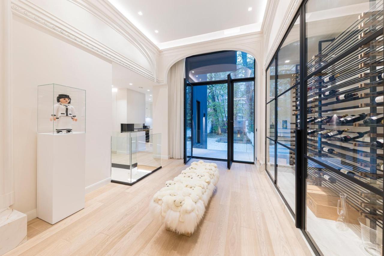 Luxury 3 Bedrooms Townhouse In Perfect Location *