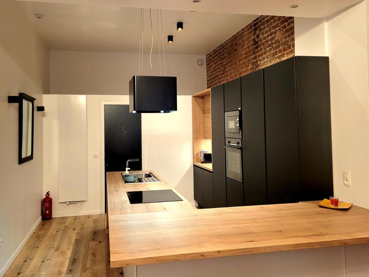 Brand New With Private Bathroom And Balcony-terrasse Gasthof Brüssel