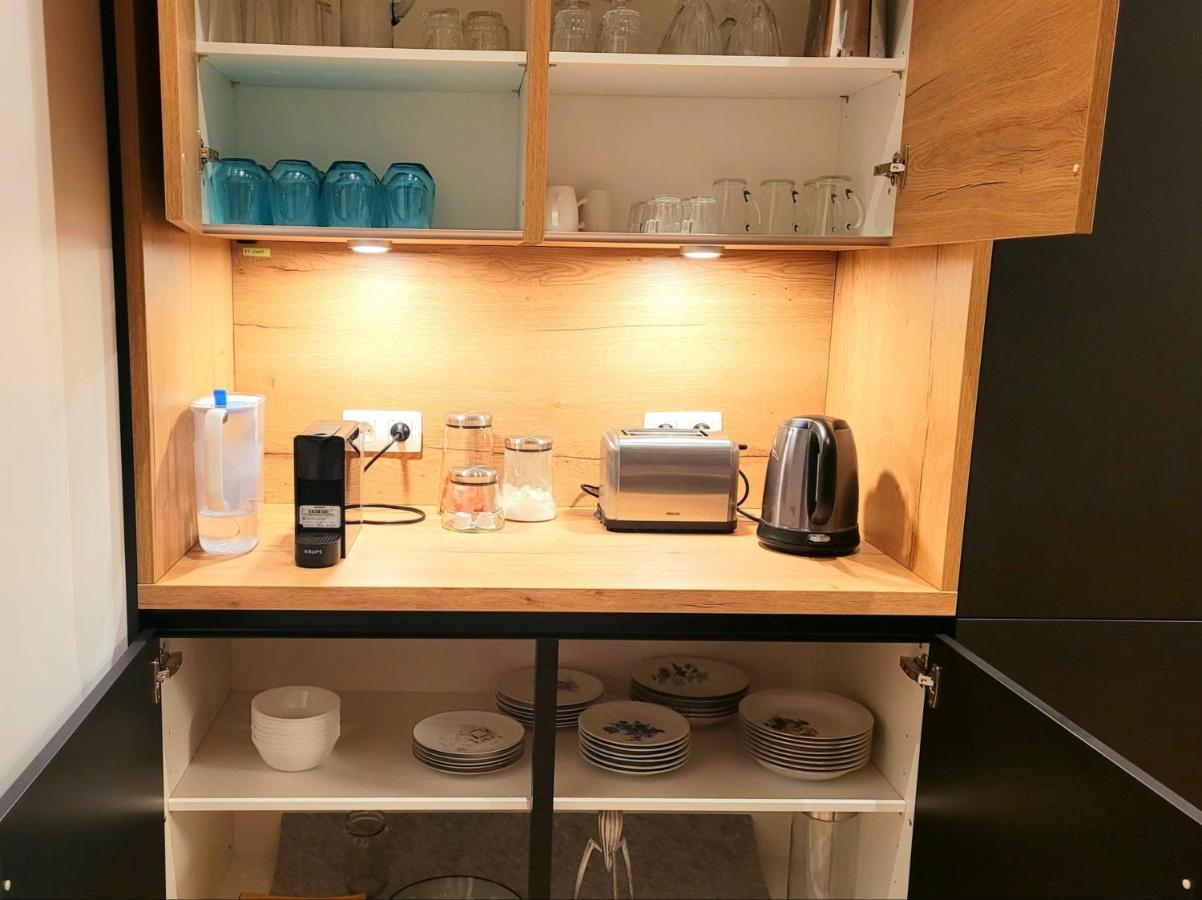Brand New With Private Bathroom And Balcony-terrasse Gasthof Brüssel