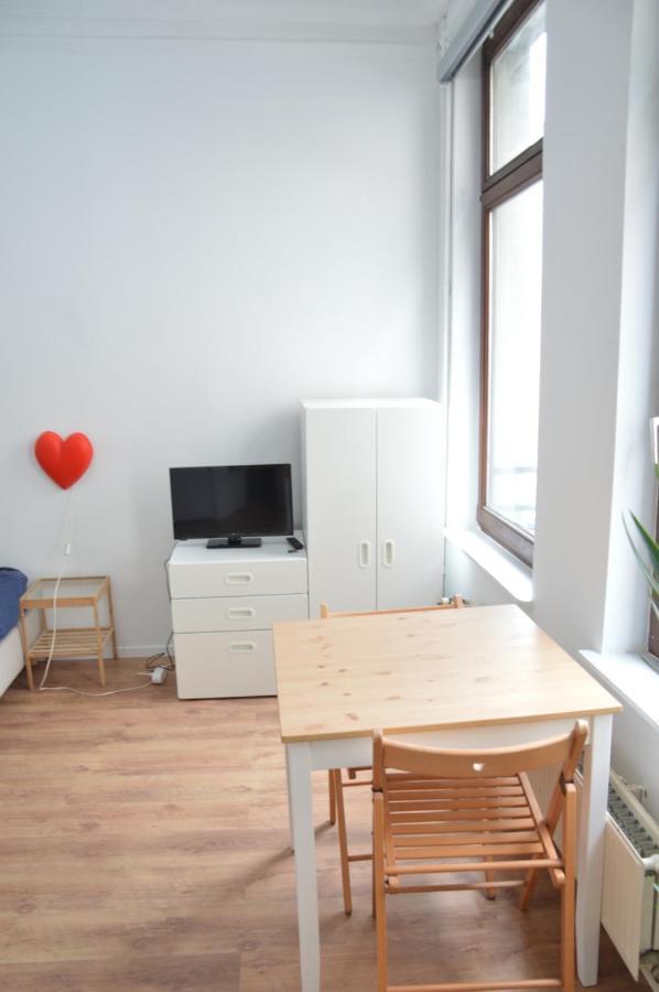 Appartamento Awesome Studio In Marolles Bruxelles