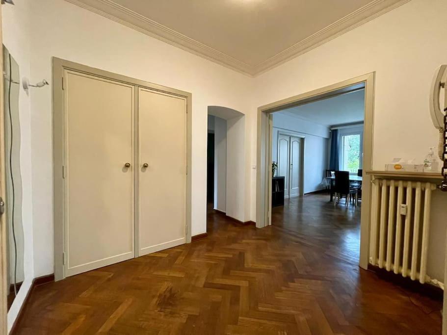 Appartement Spacious Next To Parc Du Cinquantenaire *