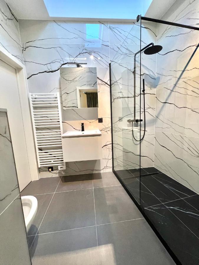 Brand-new In The Heart Of Apartment