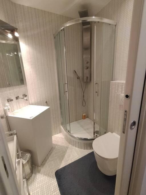 - Quartier Europeen Apartment