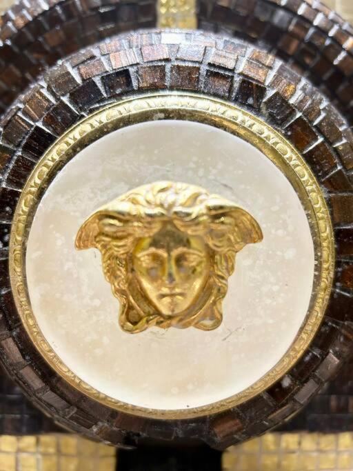 Luxurious In The Center Of Appartement