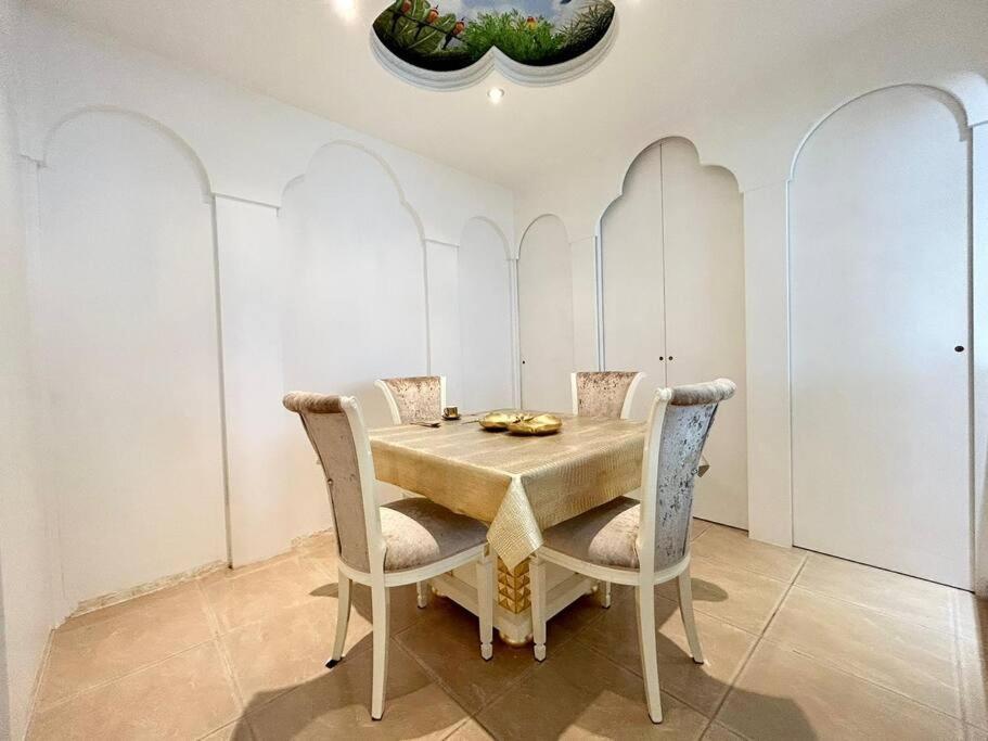 Lejlighed Luxurious In The Center Of