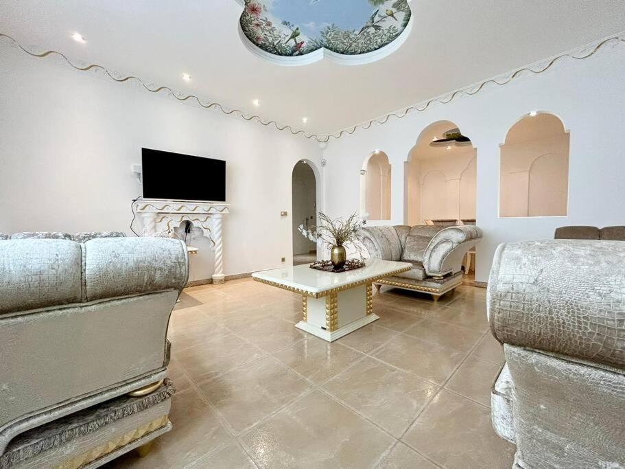 Lejlighed Luxurious In The Center Of *