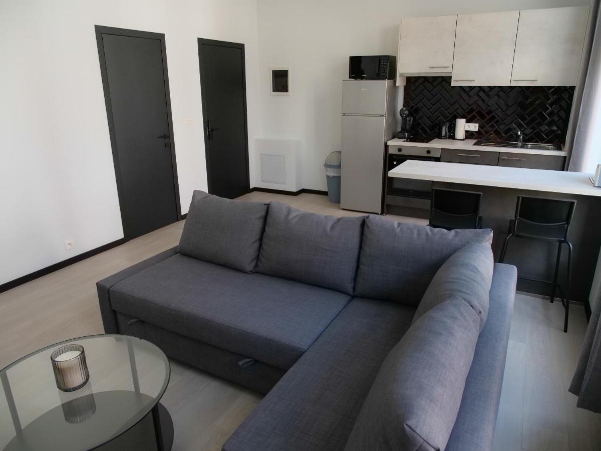 The Elise Apartment *