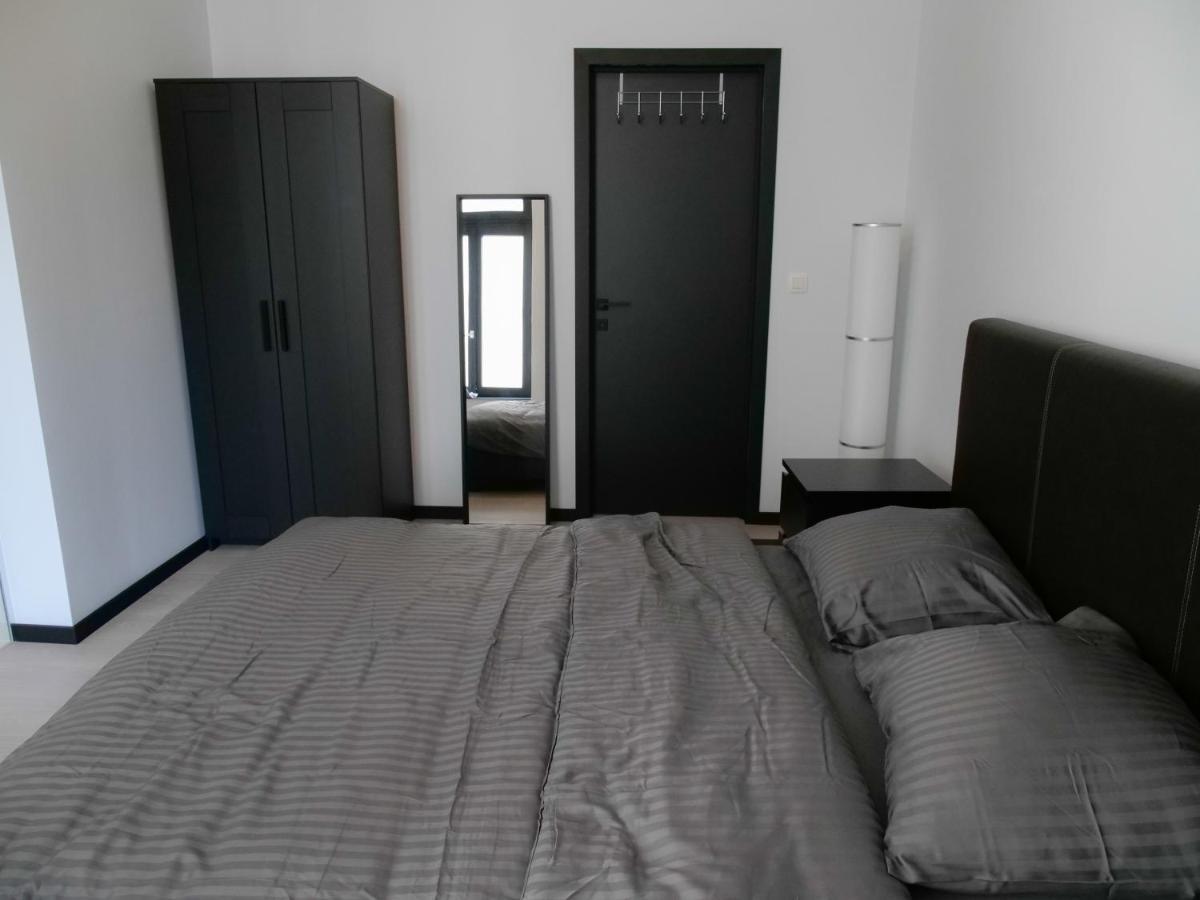 The Elise Apartment *