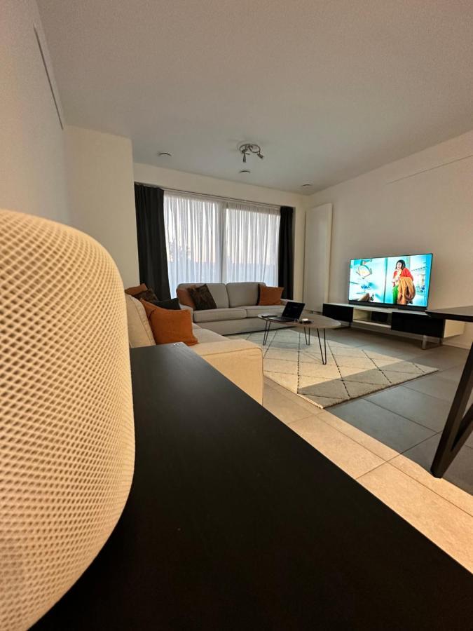 Canal View One Bedroom Flat *