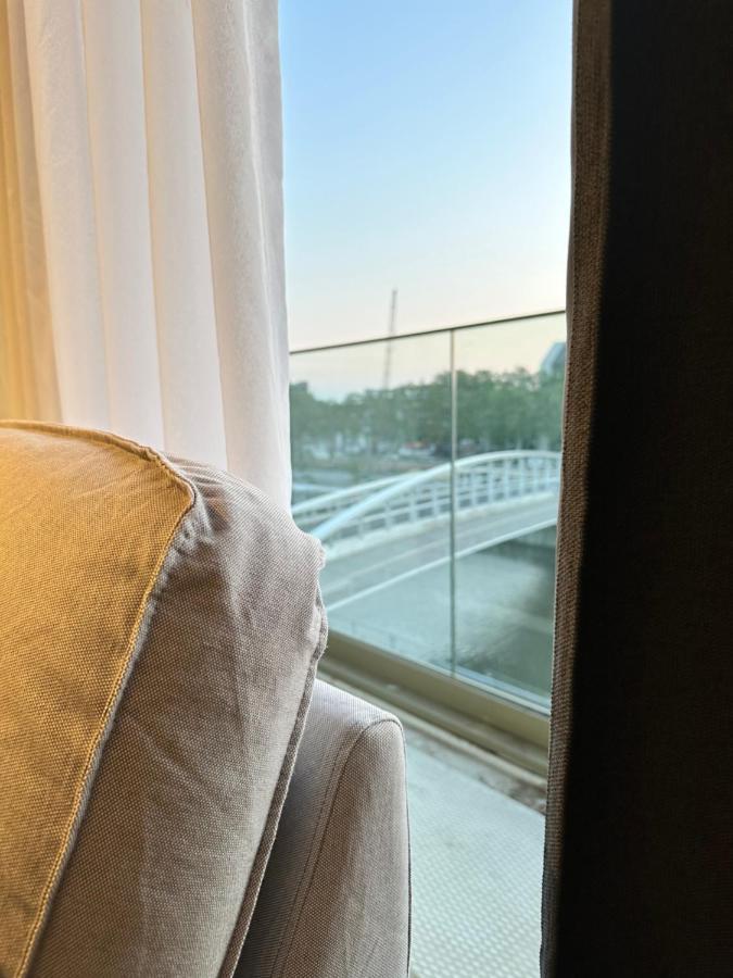 Canal View One Bedroom Flat *