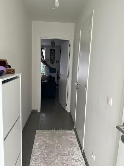 A Great One Bed Flat Special Number 98 * Bruxelles