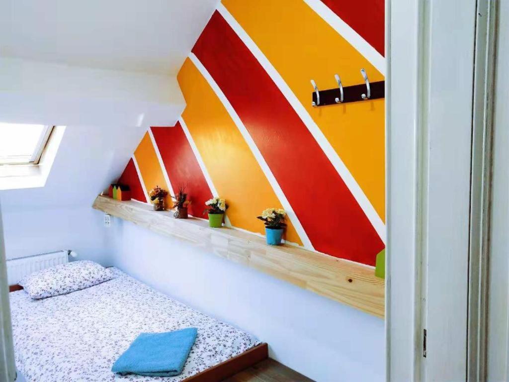 Accommodatie bij particulieren Cozy With Share The Bathroom And Kitchen Brussel