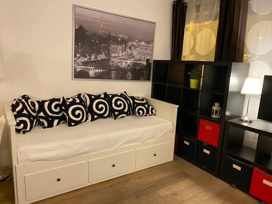 Avenue Louise Apartment