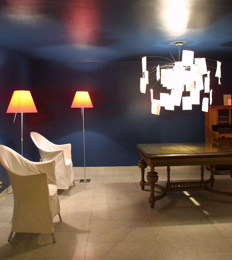 Hotel Queen Anne 3*