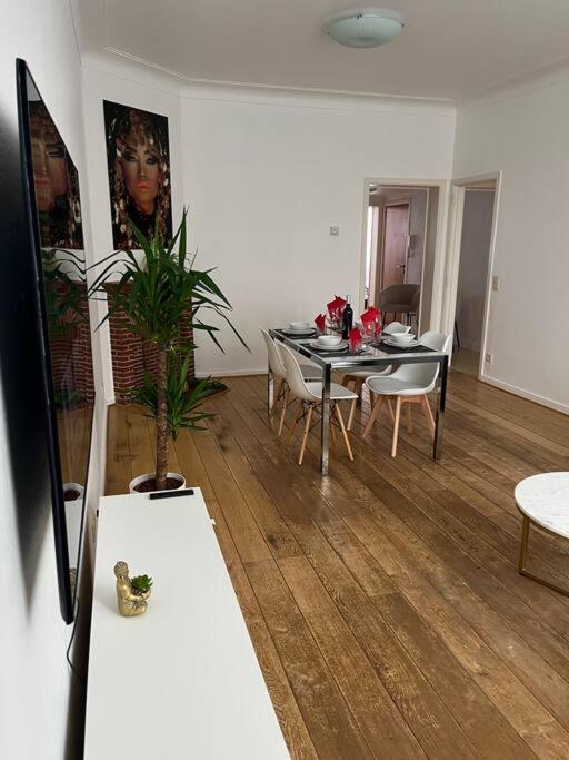Appartement Stylish Two Bedroom Flat