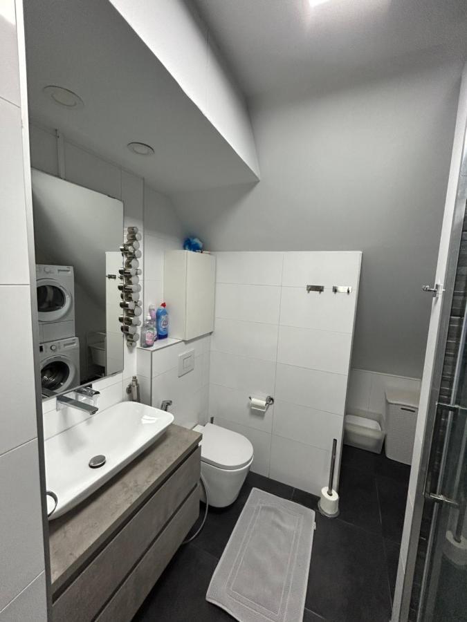Un Duplex Chic Pour Une Experience Unique A Cote De La Basilique Brüssel