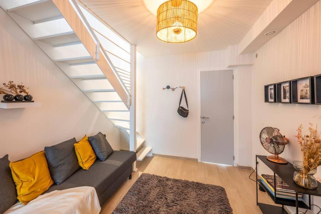 Superb 3 Bedroom & 3 Bathroom Duplex In Centre Lejlighed