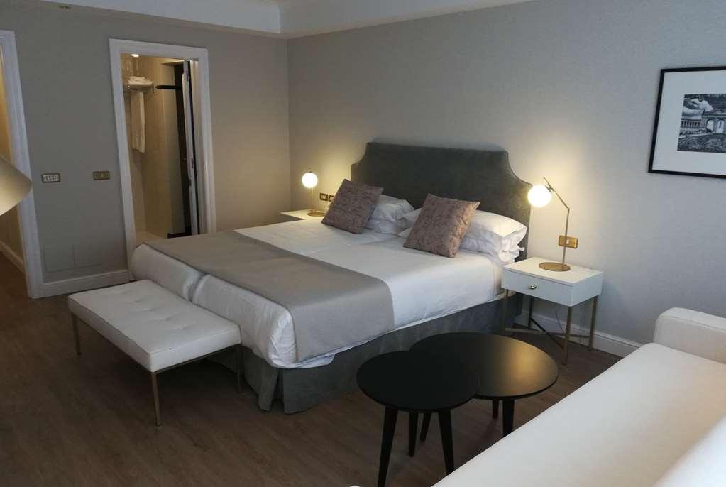 Hotel Avenue Louise Trademark Collection By Wyndham 4*