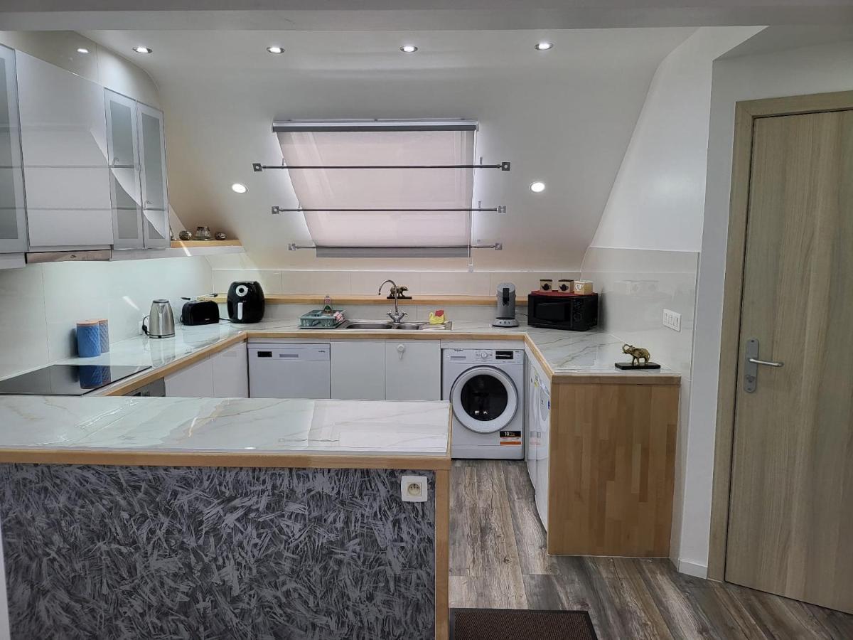 Apartment Duplex Elegant Situe A 1min De La Gare Du Nord Brussels