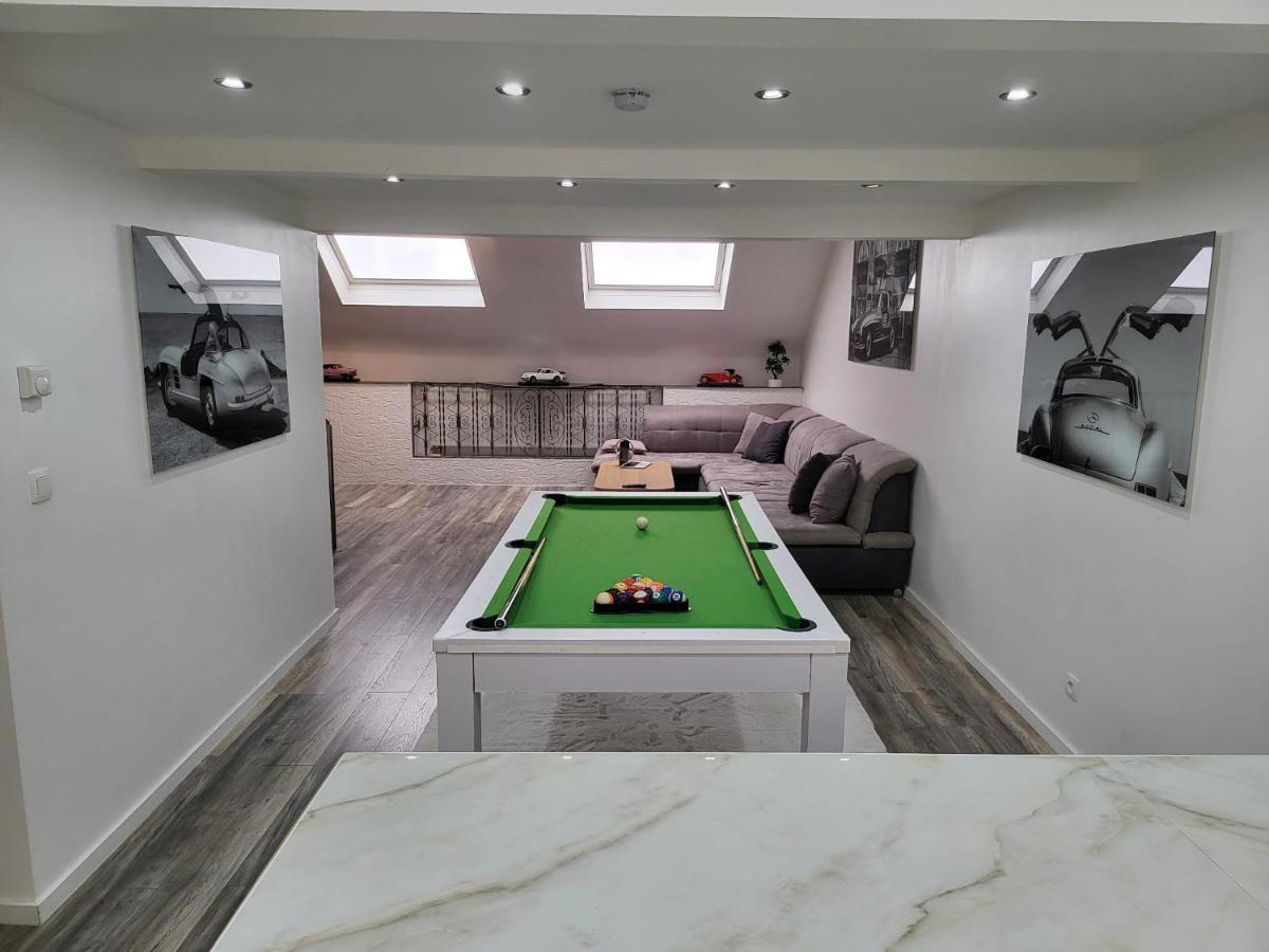 Duplex Elegant Situe A 1min De La Gare Du Nord *