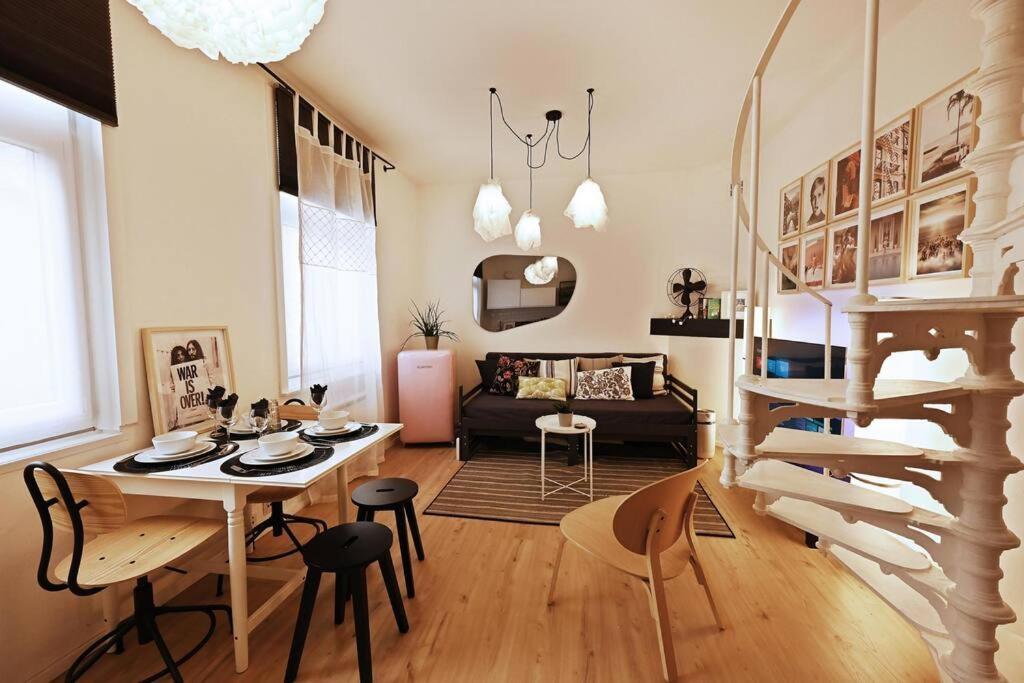Stylish Duplex In The Heart Of Centre Appartamento