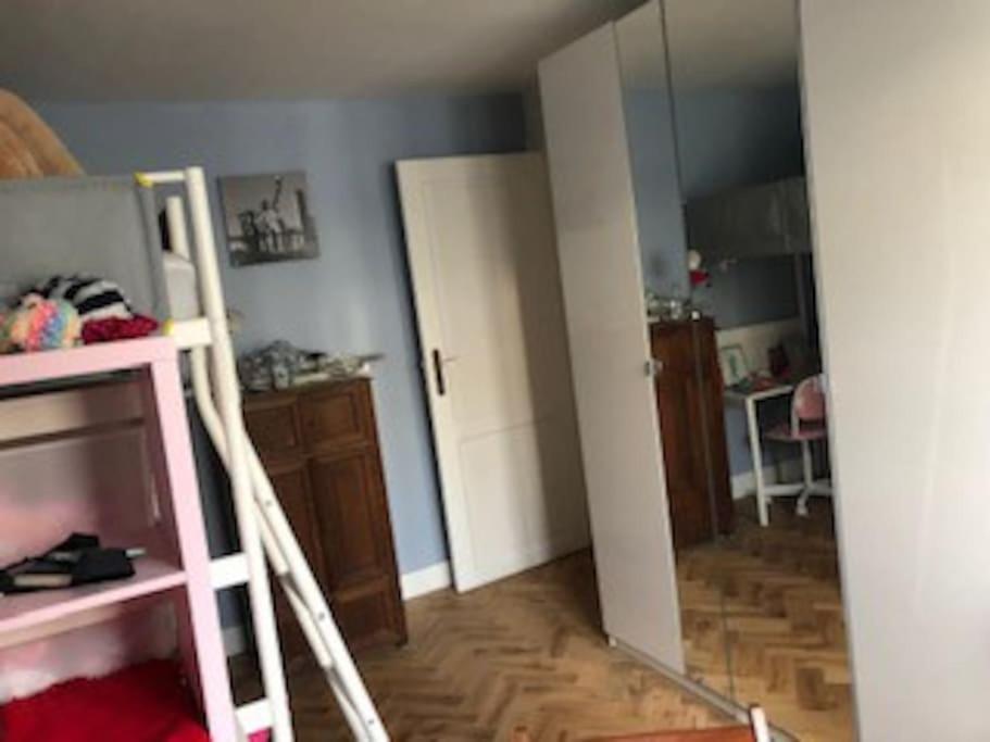 In Maison De Metre In Etterbeek Bruxelles