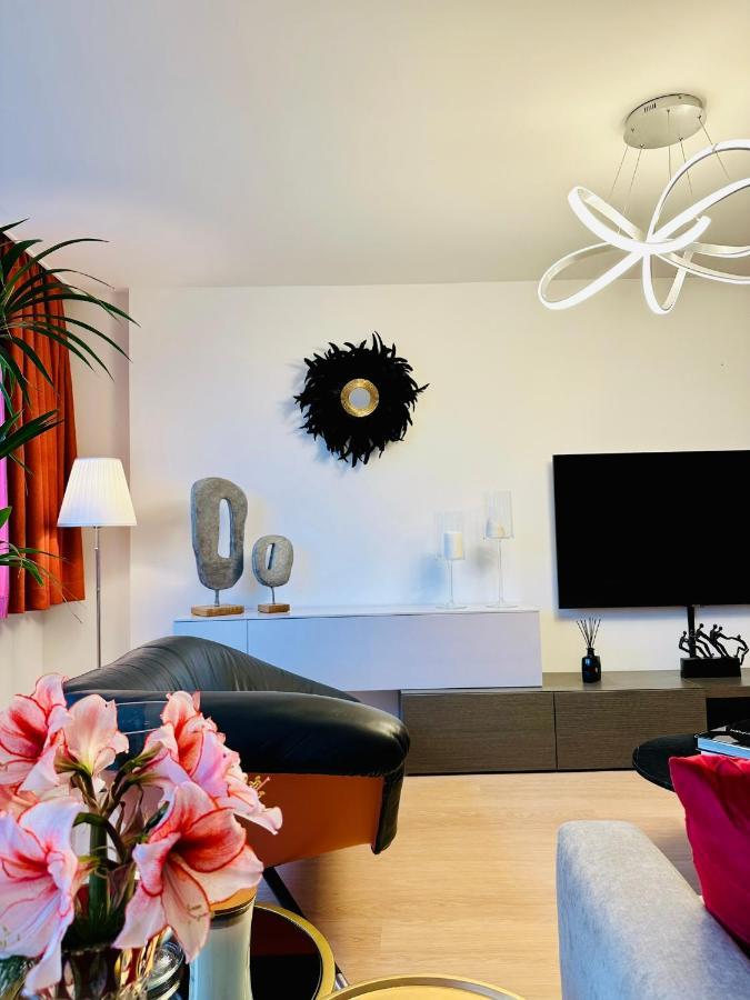 Urbanstay Grand Place Luxury Apartment *