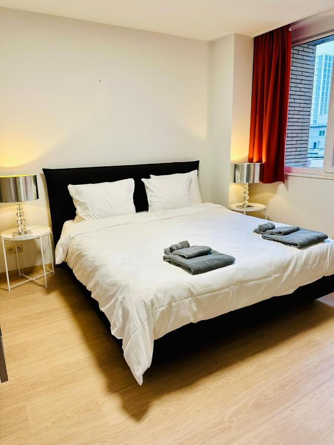 Urbanstay Grand Place Luxury Apartment *