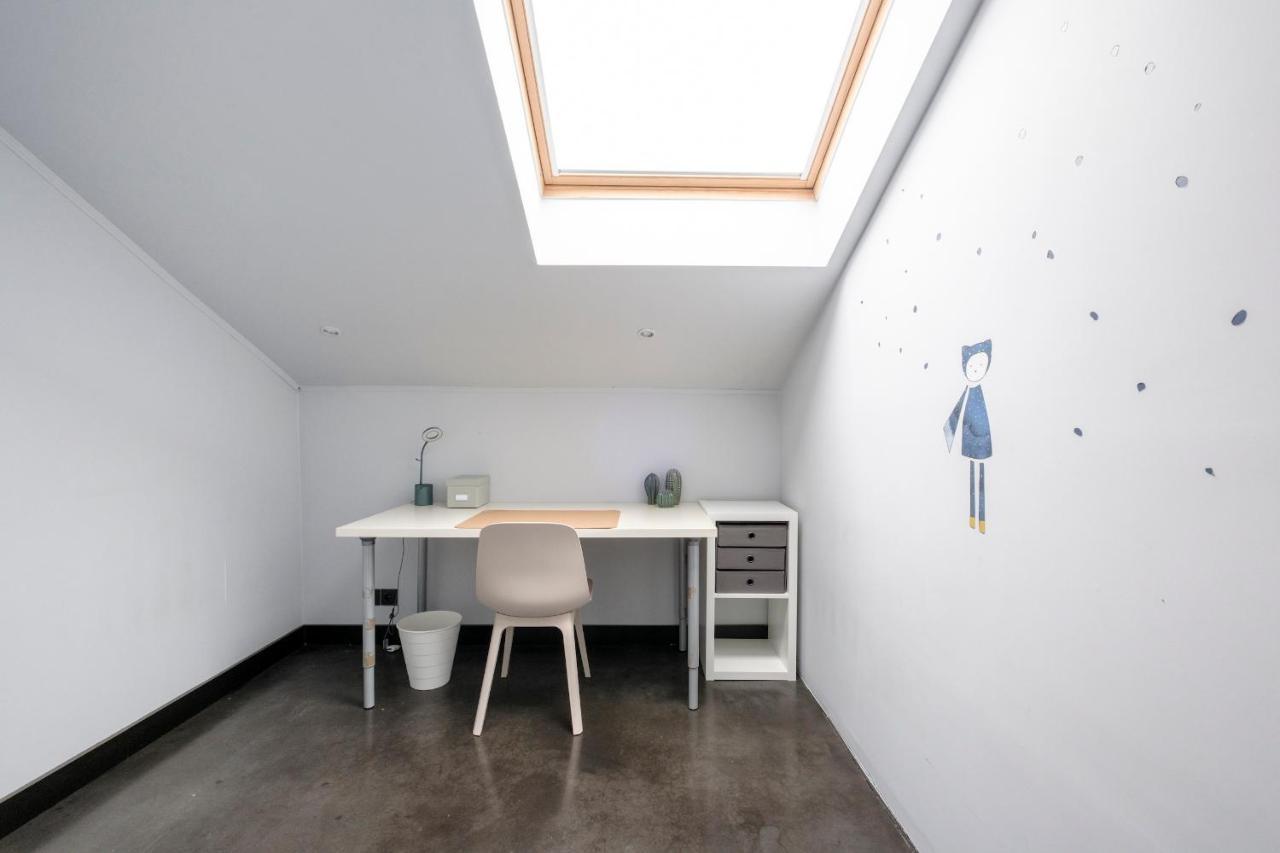 Beautiful Penthouse With Terrace Tour & Taxis * Bruxelles