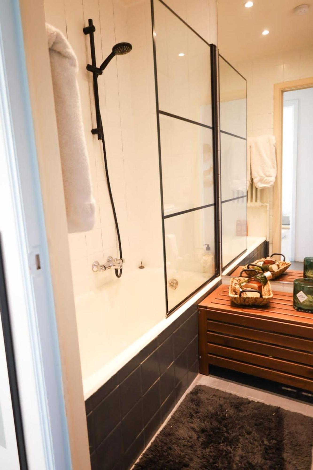 Furnished - Bright, Modern In Brussels, 15 Minutes Walk From The Atomium * Brussel